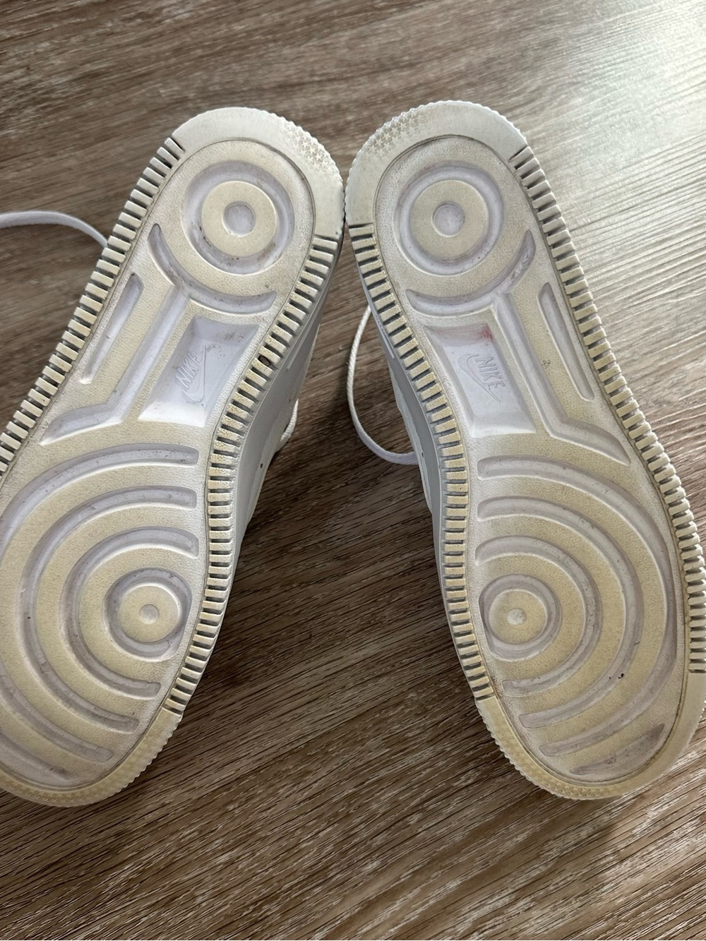 NIKE Air Force 1 Sage Low Women’s 7.5 Triple White Leather Streetwear EUC CLEAN - Picture 11 of 12